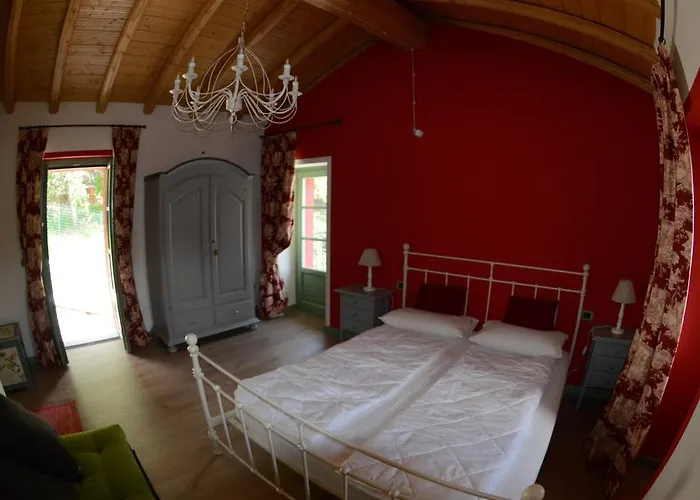 Tuschaus Летний дом